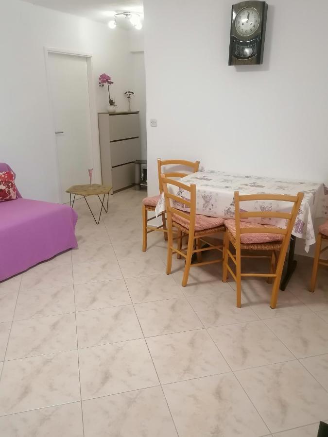 Apartment Maris Posedarje Bagian luar foto